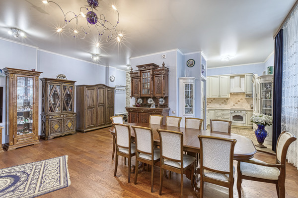 Продам трехкомнатную (3-комн.) квартиру, Центральная ул, 27, Первомайское п