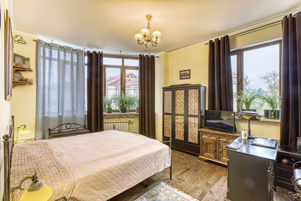 Продам трехкомнатную (3-комн.) квартиру, Центральная ул, 27, Первомайское п