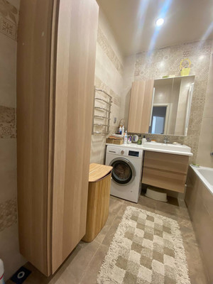 Продам трехкомнатную (3-комн.) квартиру, им. 40-летия Победы ул, 184к2, Краснодар г