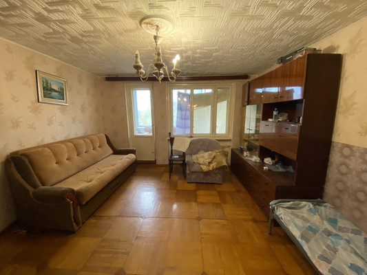 Продам трехкомнатную (3-комн.) квартиру, Братьев Радченко ул, 23, Колпино г