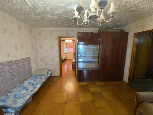 Продам трехкомнатную (3-комн.) квартиру, Братьев Радченко ул, 23, Колпино г