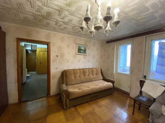 Продам трехкомнатную (3-комн.) квартиру, Братьев Радченко ул, 23, Колпино г