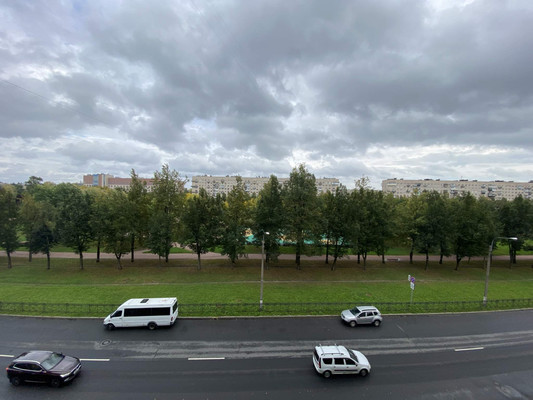 Продам трехкомнатную (3-комн.) квартиру, Братьев Радченко ул, 23, Колпино г