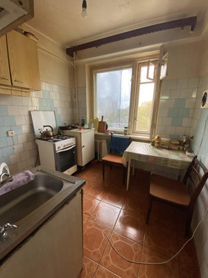 Продам трехкомнатную (3-комн.) квартиру, Братьев Радченко ул, 23, Колпино г