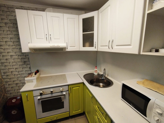 Продам трехкомнатную (3-комн.) квартиру, Школьная ул, 3кА, Ерик п