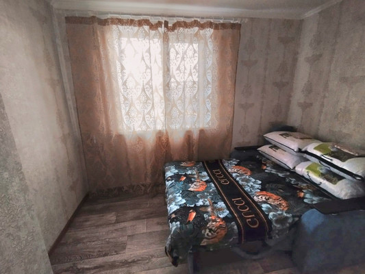 Продам трехкомнатную (3-комн.) квартиру, Школьная ул, 3кА, Ерик п