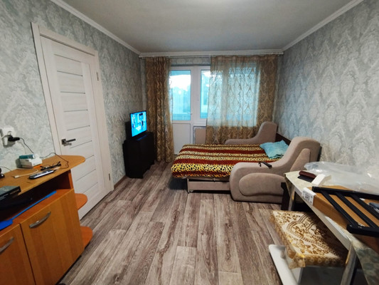 Продам трехкомнатную (3-комн.) квартиру, Школьная ул, 3кА, Ерик п