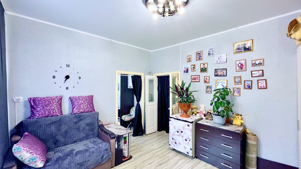 Продам двухкомнатную (2-комн.) квартиру, Парковая ул, 24, Астрахань г