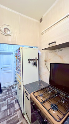 Продам двухкомнатную (2-комн.) квартиру, Парковая ул, 24, Астрахань г