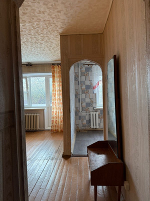 Продам однокомнатную (1-комн.) квартиру, Радистов ул, 2, Великий Новгород г