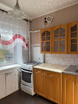 Продам однокомнатную (1-комн.) квартиру, Радистов ул, 2, Великий Новгород г