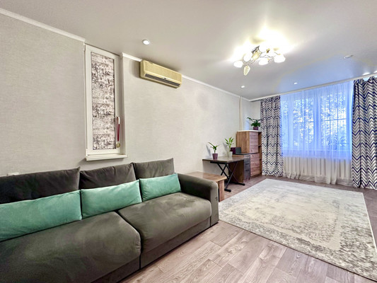 Продам однокомнатную (1-комн.) квартиру, Адмирала Нахимова ул, 46к1, Астрахань г