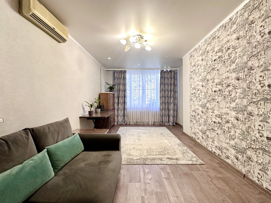 Продам однокомнатную (1-комн.) квартиру, Адмирала Нахимова ул, 46к1, Астрахань г
