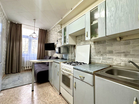 Продам однокомнатную (1-комн.) квартиру, Адмирала Нахимова ул, 46к1, Астрахань г