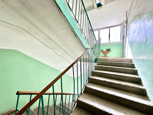 Продам однокомнатную (1-комн.) квартиру, Адмирала Нахимова ул, 46к1, Астрахань г
