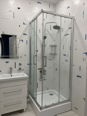 Продам двухкомнатную (2-комн.) квартиру, Победы пл, 1кБ, Москва г