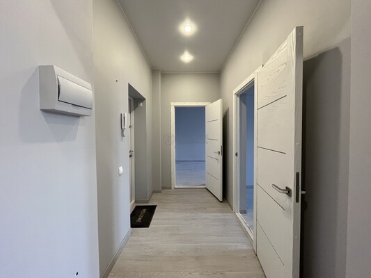 Продам двухкомнатную (2-комн.) квартиру, Победы пл, 1кБ, Москва г