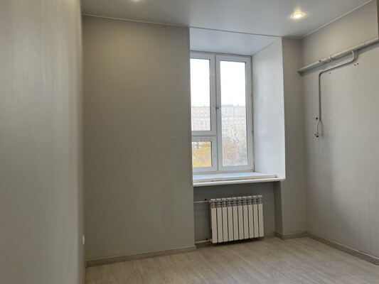 Продам двухкомнатную (2-комн.) квартиру, Победы пл, 1кБ, Москва г