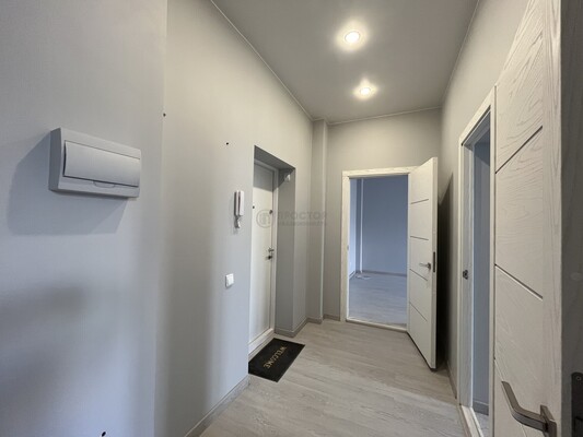 Продам двухкомнатную (2-комн.) квартиру, Победы пл, 1кБ, Москва г