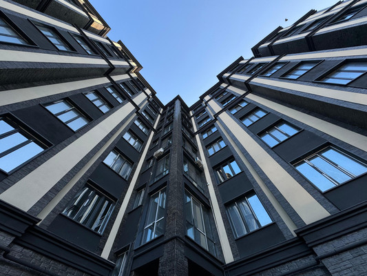 Продам трехкомнатную (3-комн.) квартиру, Кабардинская ул, 75, Нальчик г