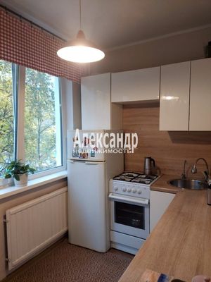 Продам однокомнатную (1-комн.) квартиру, Искровский пр-кт, 4к2, Санкт-Петербург г