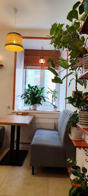 Сдам торговое помещение 77 м2, Казанская ул, 31, Санкт-Петербург г