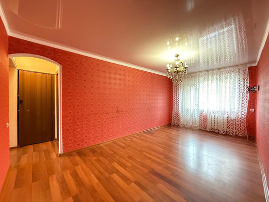 Продам трехкомнатную (3-комн.) квартиру, Ашурова ул, 36, Нальчик г