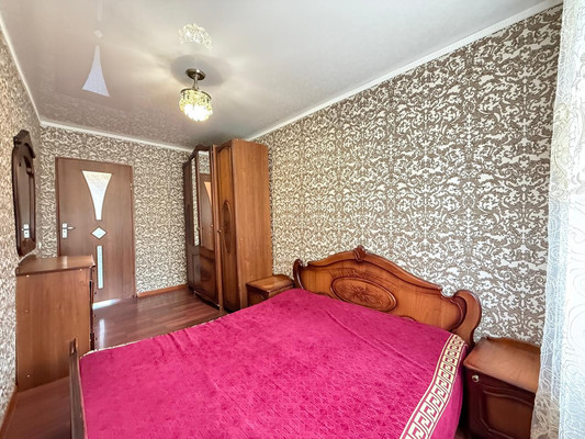 Продам трехкомнатную (3-комн.) квартиру, Ашурова ул, 36, Нальчик г