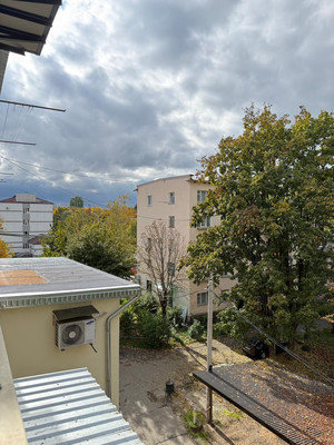 Продам трехкомнатную (3-комн.) квартиру, Ашурова ул, 36, Нальчик г