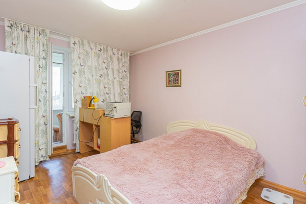 Продам двухкомнатную (2-комн.) квартиру, Спортивная ул, 12, Аграрное пгт