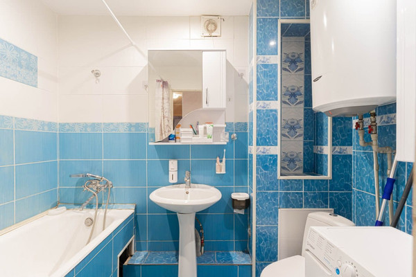 Продам двухкомнатную (2-комн.) квартиру, Спортивная ул, 12, Аграрное пгт