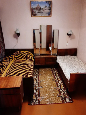 Продам трехкомнатную (3-комн.) квартиру, Киевская ул, 146, Симферополь г