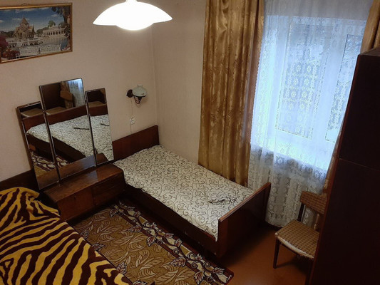 Продам трехкомнатную (3-комн.) квартиру, Киевская ул, 146, Симферополь г