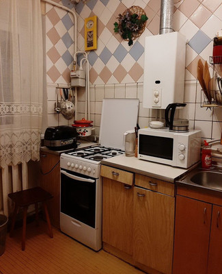 Продам трехкомнатную (3-комн.) квартиру, Киевская ул, 146, Симферополь г