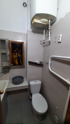 Продам однокомнатную (1-комн.) квартиру, Лизы Чайкиной ул, 13к166, Симферополь г