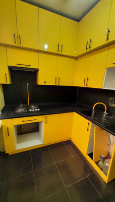 Продам однокомнатную (1-комн.) квартиру, Лизы Чайкиной ул, 13к166, Симферополь г