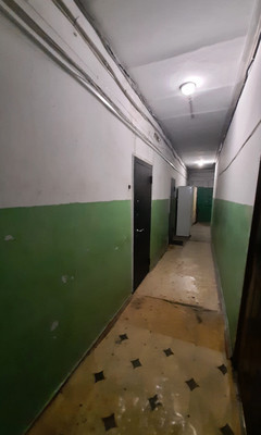 Продам однокомнатную (1-комн.) квартиру, Лизы Чайкиной ул, 13к166, Симферополь г