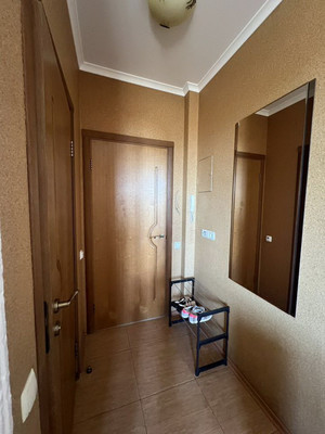 Продам однокомнатную (1-комн.) квартиру, Гоголя ул, 100а, Симферополь г