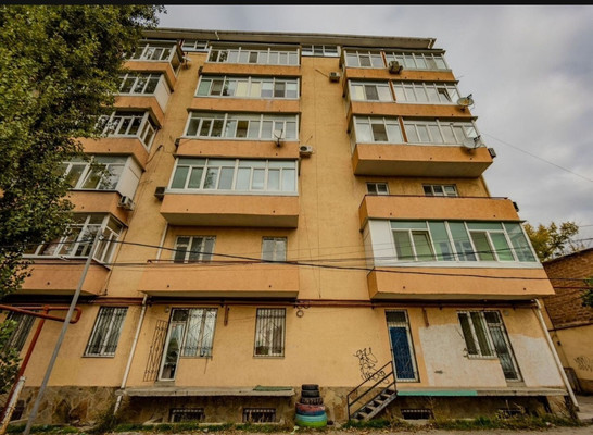 Продам однокомнатную (1-комн.) квартиру, Гоголя ул, 100а, Симферополь г