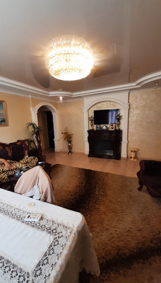 Продам трехкомнатную (3-комн.) квартиру, Луговая ул, 6н/2ак1, Симферополь г