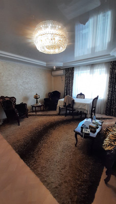 Продам трехкомнатную (3-комн.) квартиру, Луговая ул, 6н/2ак1, Симферополь г