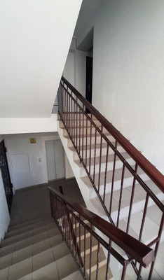 Продам трехкомнатную (3-комн.) квартиру, Луговая ул, 6н/2ак1, Симферополь г