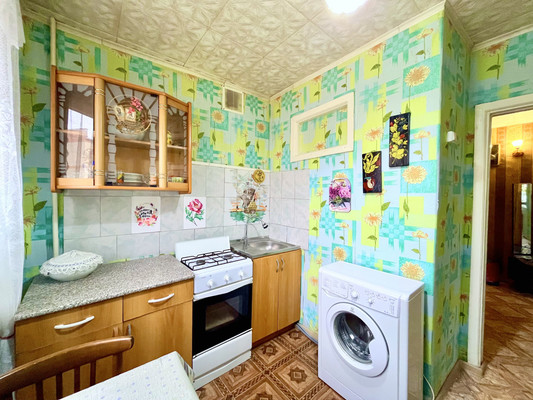 Продам двухкомнатную (2-комн.) квартиру, Набережная ул, 1, Нариманов г