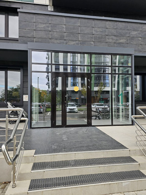 Продам трехкомнатную (3-комн.) квартиру, им. Валерия Гассия ул, 4/7к3, Краснодар г