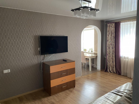 Продам двухкомнатную (2-комн.) квартиру, Кечкеметская ул, 96, Симферополь г