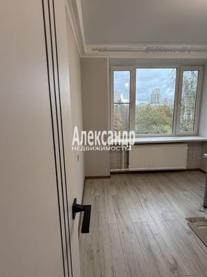 Продам однокомнатную (1-комн.) квартиру, Луначарского пр-кт, 70к1, Санкт-Петербург г