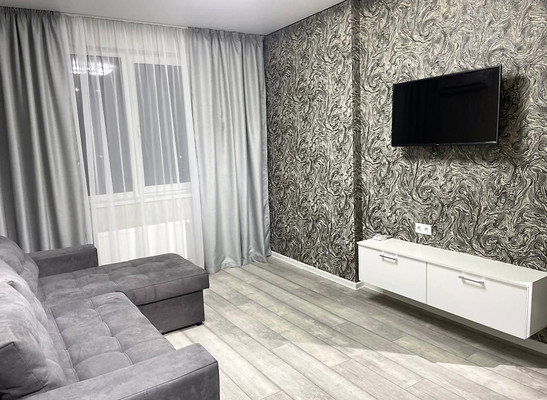 Продам однокомнатную (1-комн.) квартиру, Крымской весны ул, 5к4, Мирное с