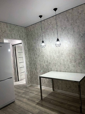 Продам однокомнатную (1-комн.) квартиру, Крымской весны ул, 5к4, Мирное с
