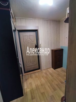 Продам двухкомнатную (2-комн.) квартиру, Пролетарская ул, 15, Волхов г