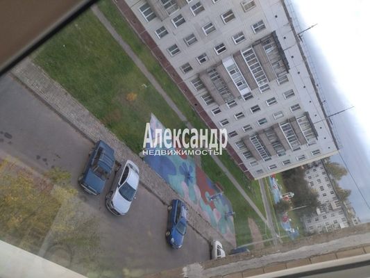 Продам двухкомнатную (2-комн.) квартиру, Пролетарская ул, 15, Волхов г